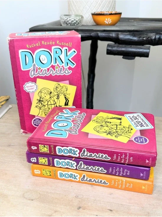 Dork Diaries Lot 3 Hardcover Rachel Renee Russell Kids Book Set - Picture 5 of 6